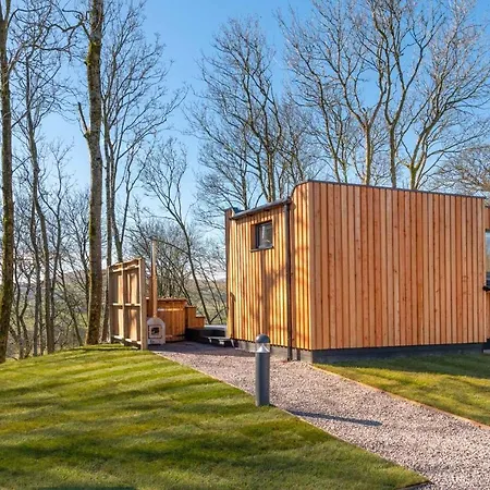 Daffodil, Eco & Dog Friendly With Hot Tub *